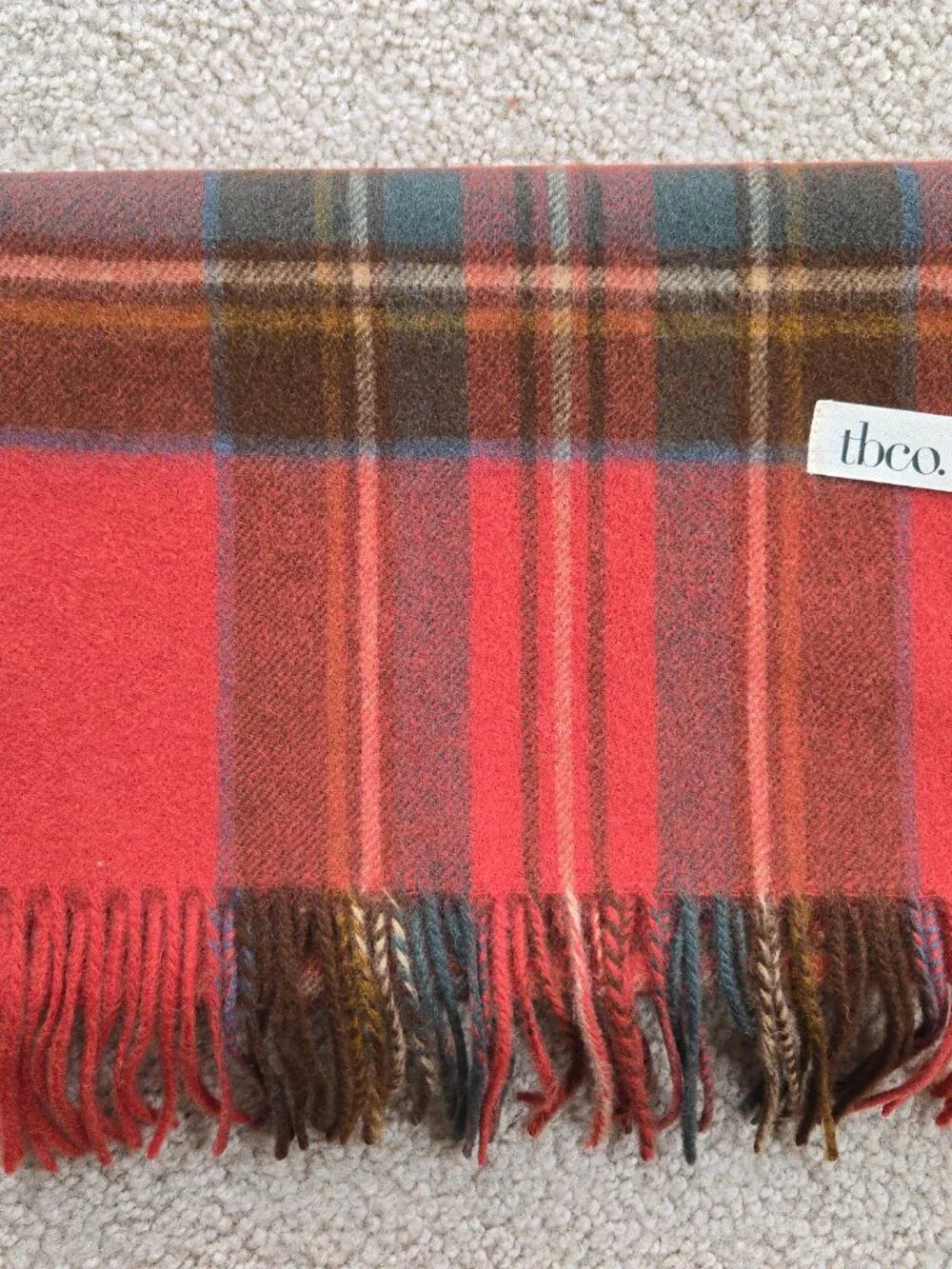 NWOT tbco Red Plaid Scarf Lambswool - Picture 12 of 12